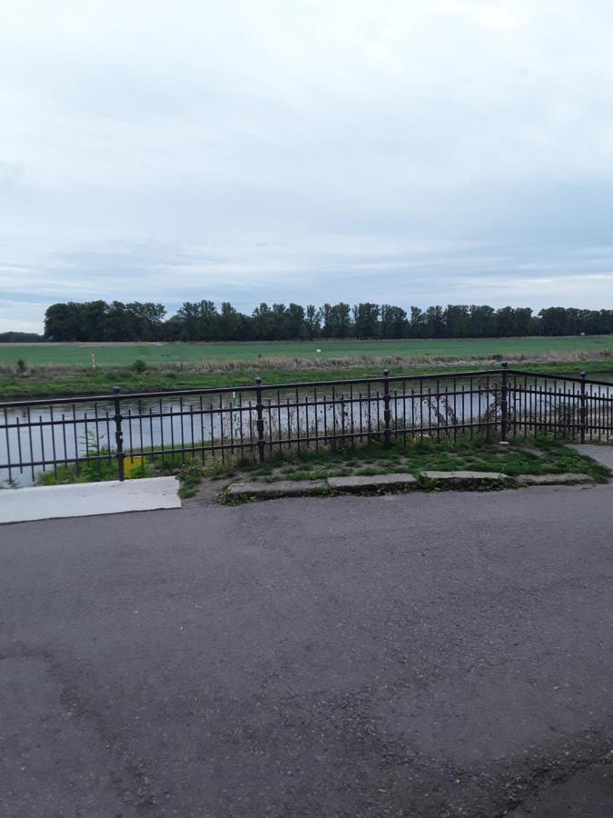 Hotel Altes Bootshaus Torgau Zewnętrze zdjęcie